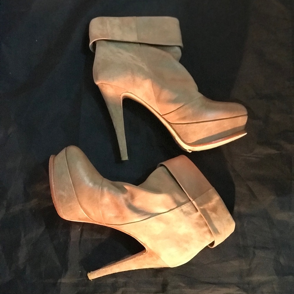 Dolce Vita Leather & Suede Taupe Booties Size 8